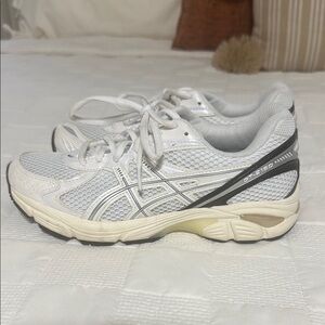 ASICS Women's White Running Shoes